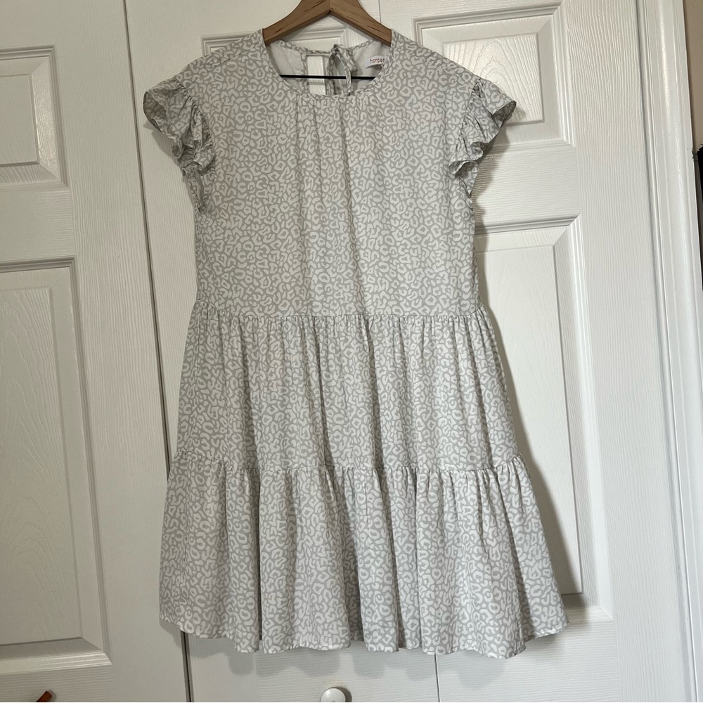 Harper Wren Animal Print White and Gray Patterned Dress